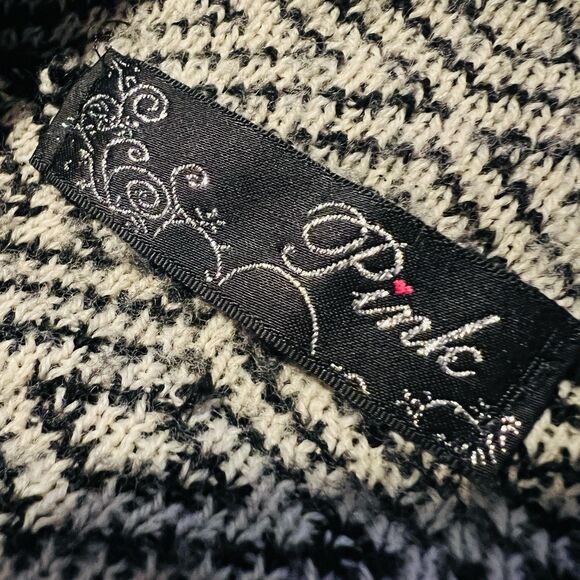 PINK Victoria's Secret Black and White Patterned Cardigan Sweater. Size L. EUC. - Picture 8 of 8
